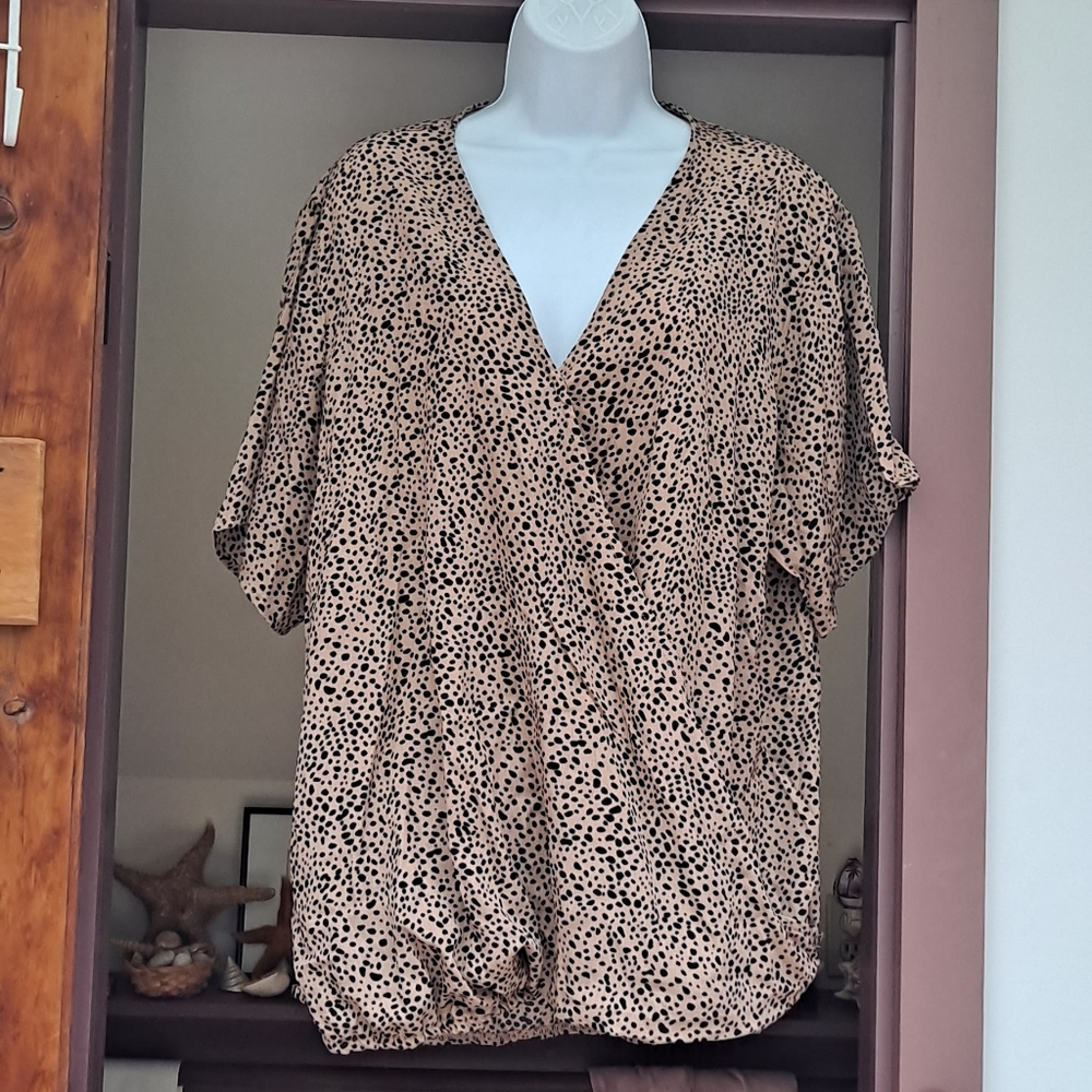 YOINS PLUS SIZE Animal Print Leopard Blouse Bubble Hem V-neck Short Sleeve 3X